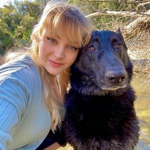 Meet your Posher, Teniah